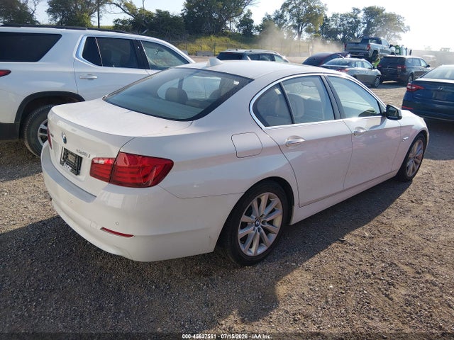 صورة 4 لـ 2013 BMW 528I XDRIVE