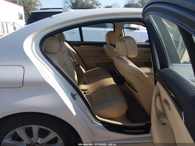 صورة 8 لـ 2013 BMW 528I XDRIVE