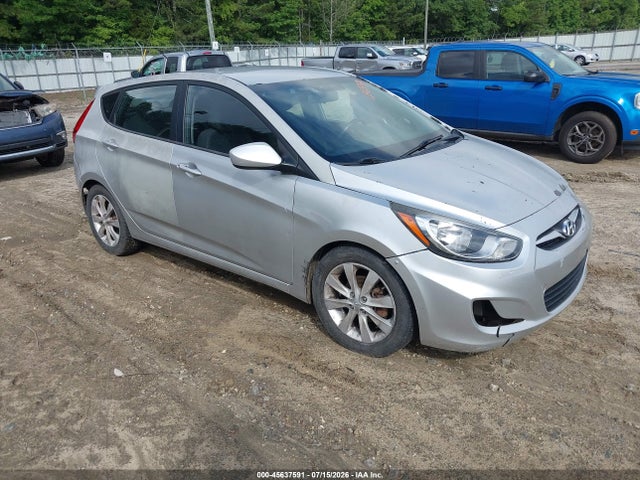 2012 HYUNDAI ACCENT SE