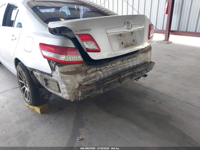 صورة 6 لـ 2010 Toyota CAMRY LE