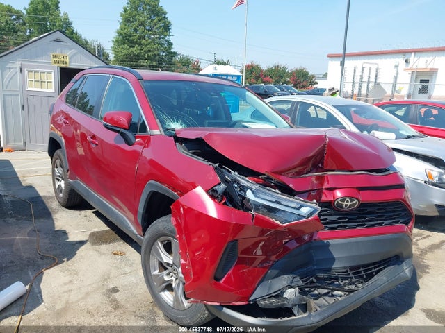 2022 TOYOTA RAV4 XLE