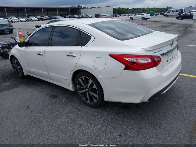 2016 Nissan ALTIMA 2.5 SR photo 3