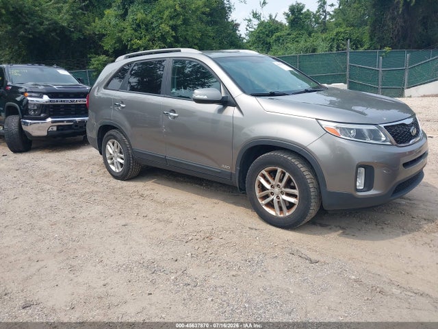2015 KIA SORENTO LX