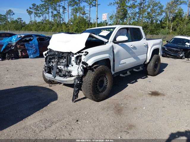 2024 Toyota TACOMA SR5 照片 2