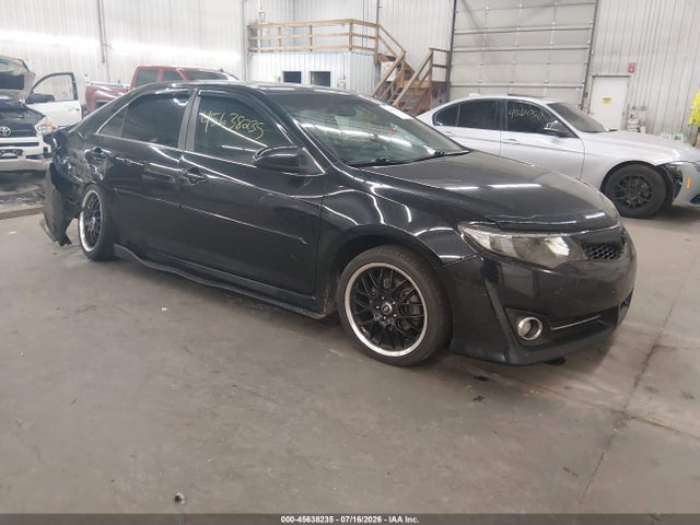 2014 TOYOTA CAMRY SE SPORT