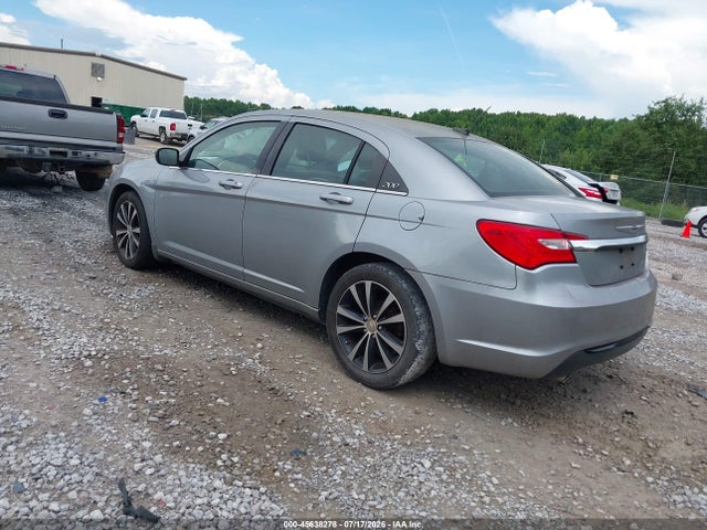 2014 Chrysler 200 TOURING — миниатюра 3