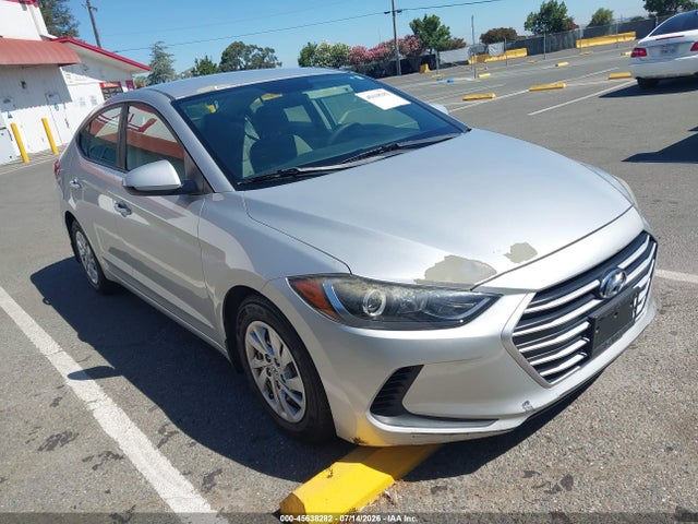 صورة 1 لـ 2017 Hyundai ELANTRA SE