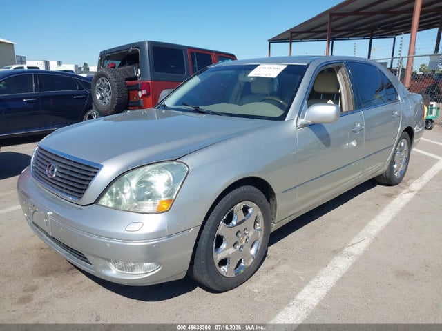 2002 Lexus LS 430 photo 2