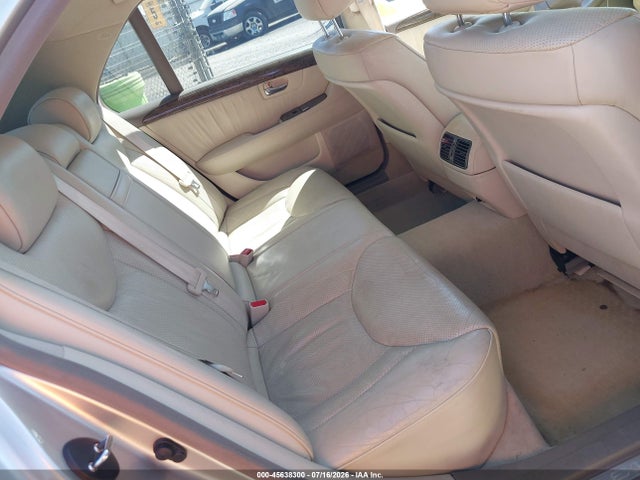 2002 Lexus LS 430 photo 8