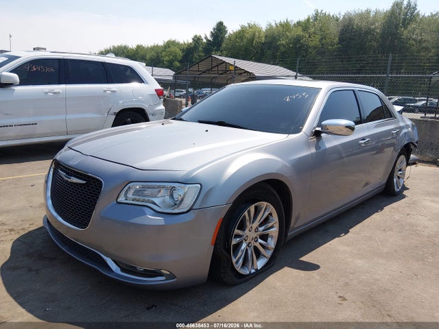 صورة 2 لـ 2017 Chrysler 300C