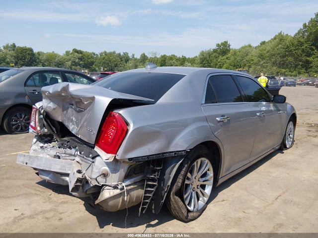 صورة 4 لـ 2017 Chrysler 300C