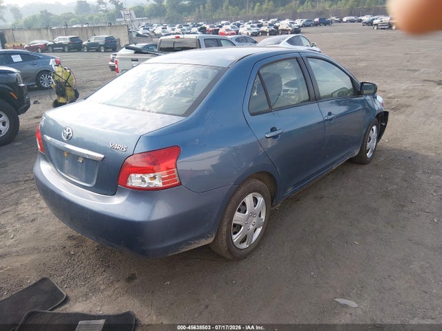 2011 Toyota YARIS 照片 4