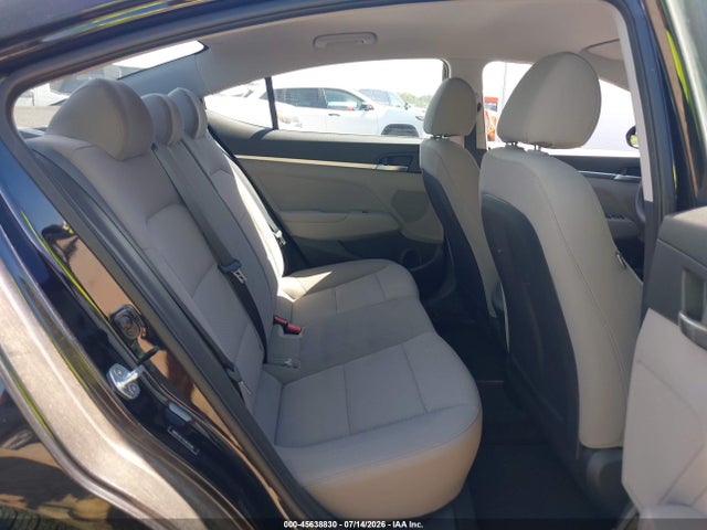 2020 Hyundai ELANTRA SE 照片 8