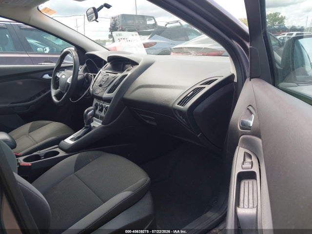 2014 FORD FOCUS SE 照片 5