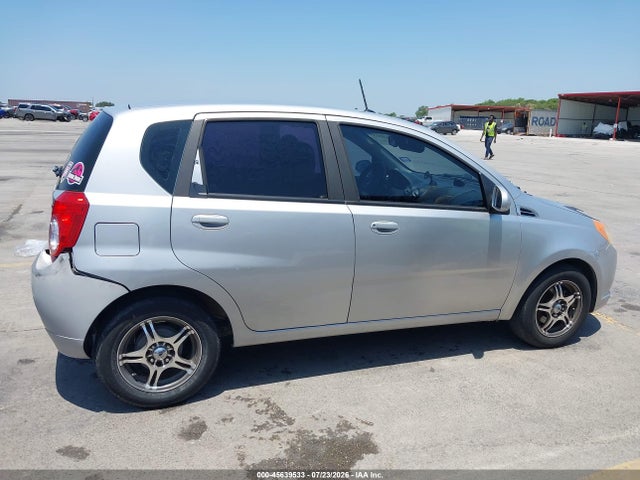 2010 Chevrolet AVEO LT — миниатюра 13