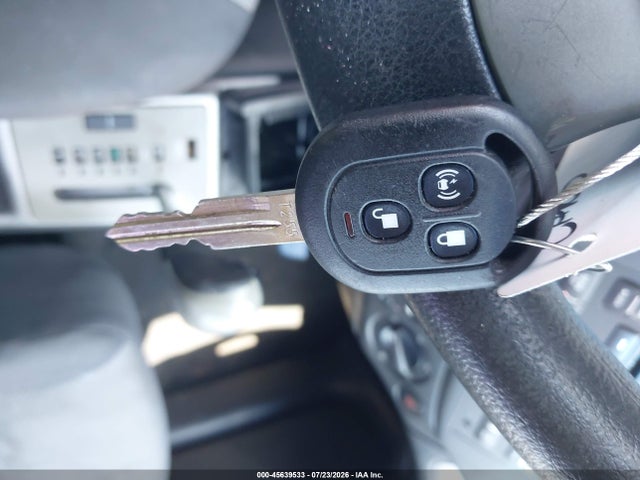 2010 Chevrolet AVEO LT — миниатюра 11