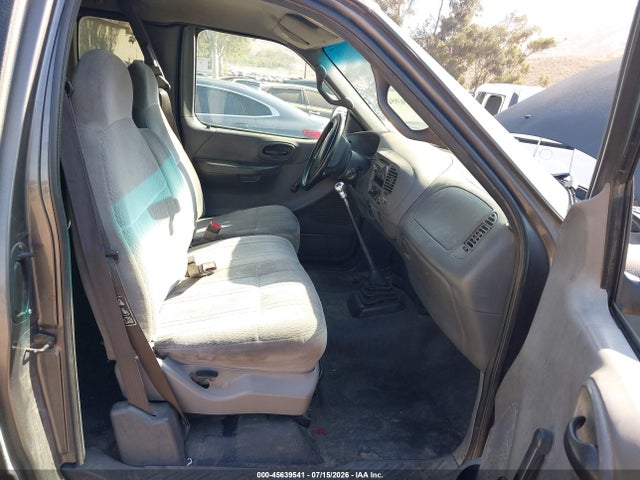 2002 FORD F-150 XL/XLT — фото 5