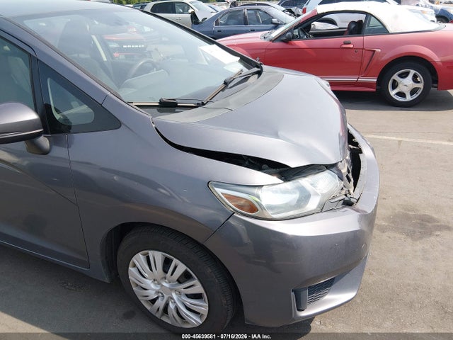 2015 Honda FIT LX — миниатюра 18
