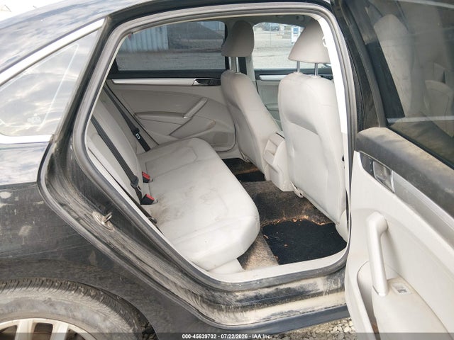 صورة 8 لـ 2016 Volkswagen PASSAT 1.8T S