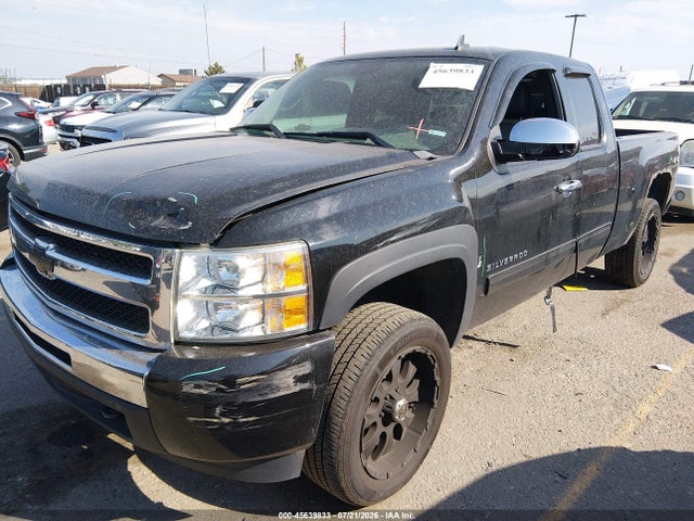 2011 Chevrolet SILVERADO 1500 LS 照片 2
