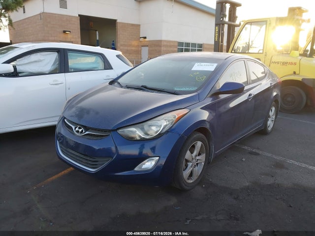 2013 Hyundai ELANTRA GLS 照片 2