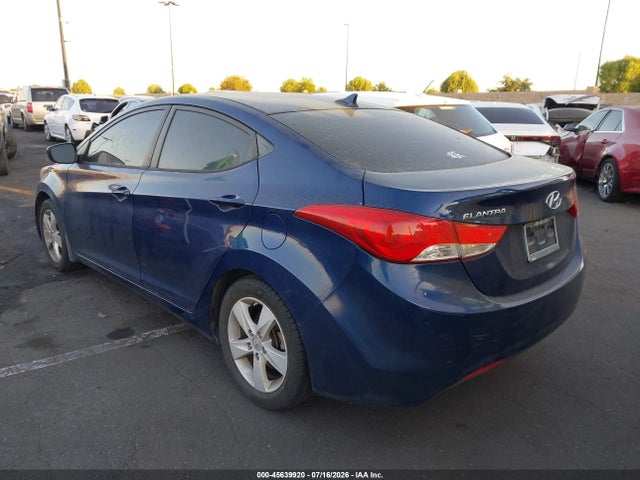 2013 Hyundai ELANTRA GLS 照片 3