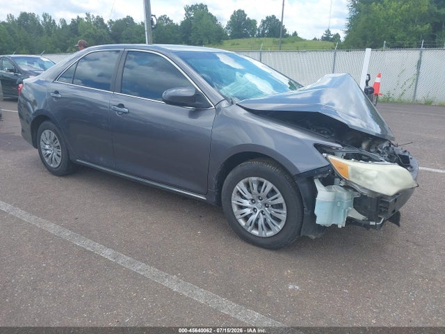 2014 TOYOTA CAMRY LE