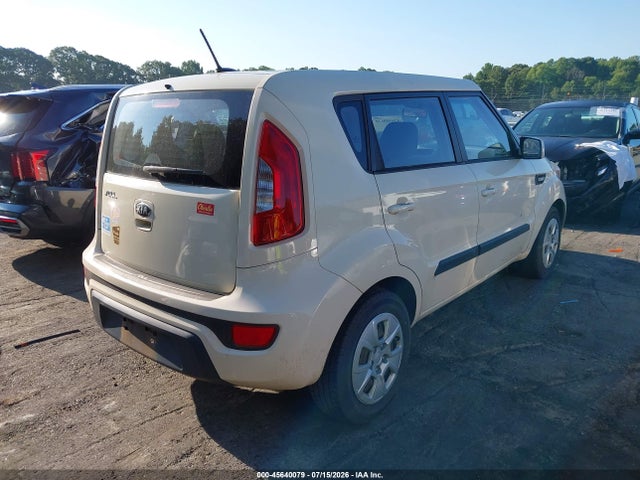 2013 KIA SOUL photo 4