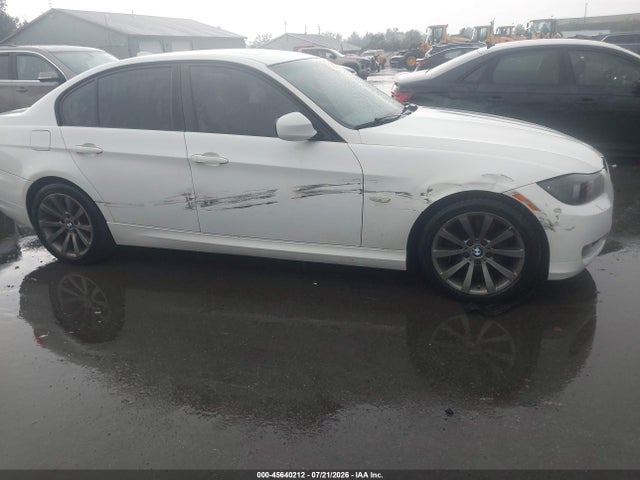 2011 BMW 328I XDRIVE — фото 6