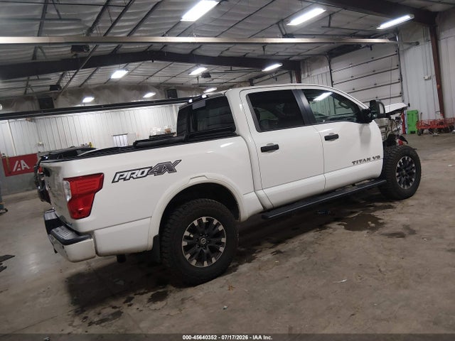 2019 Nissan TITAN PRO-4X 缩略图 4