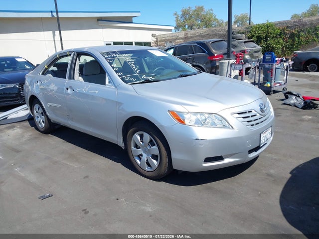 2009 TOYOTA CAMRY LE