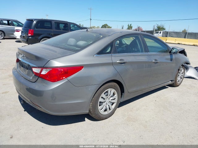 2013 Hyundai SONATA GLS 照片 4