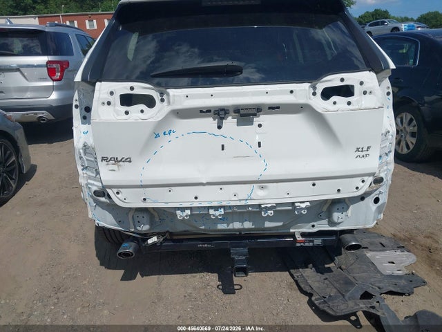2021 TOYOTA RAV4 XLE 6