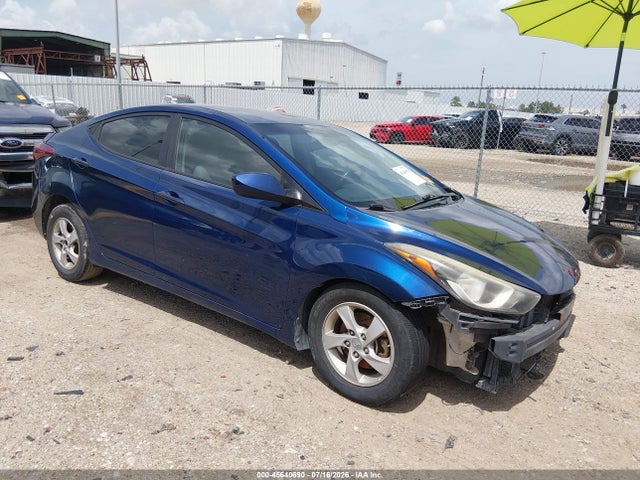 2015 HYUNDAI ELANTRA SE