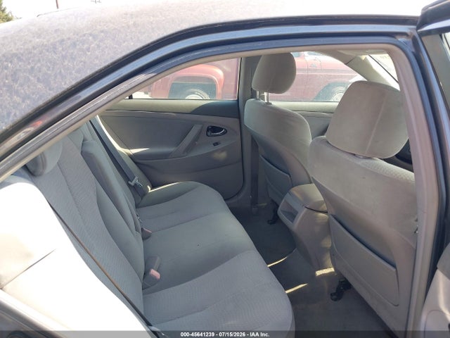صورة 8 لـ 2010 Toyota CAMRY LE