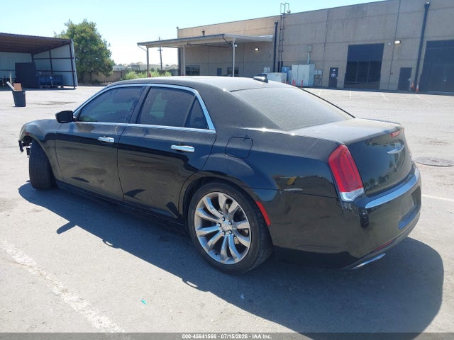 2015 Chrysler 300C PLATINUM 照片 3