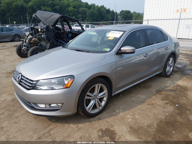 2013 Volkswagen PASSAT 2.0L TDI SEL PREMIUM 照片 2
