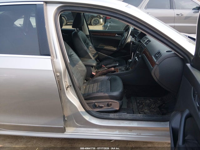 2013 Volkswagen PASSAT 2.0L TDI SEL PREMIUM 照片 5