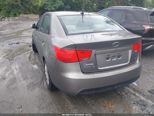 صورة 3 لـ 2010 KIA FORTE EX