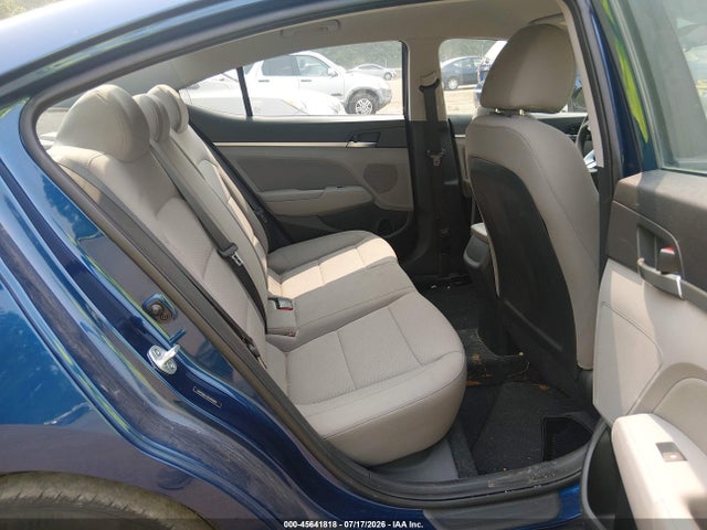 صورة 8 لـ 2019 Hyundai ELANTRA SEL
