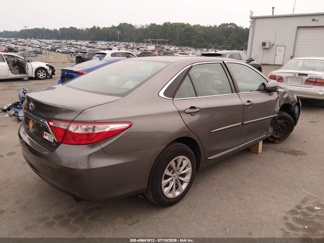 2017 TOYOTA CAMRY LE 4