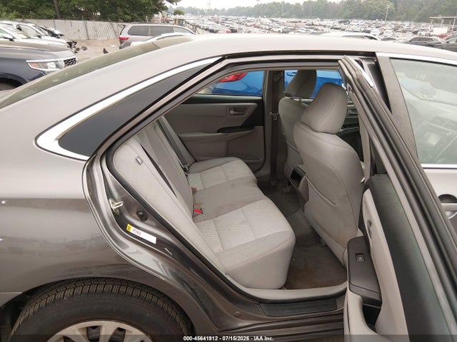 2017 TOYOTA CAMRY LE 8