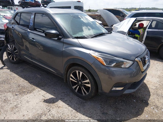 2019 NISSAN KICKS SR