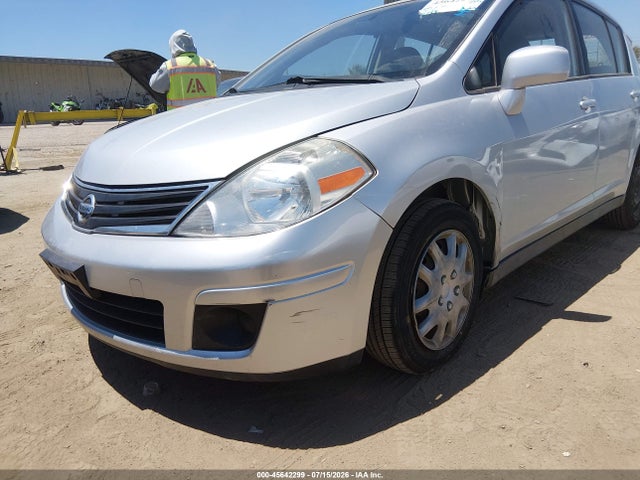 2011 Nissan VERSA 1.8S — фото 6