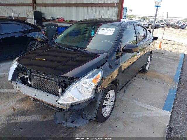 2015 Nissan VERSA 1.6 SV — фото 2