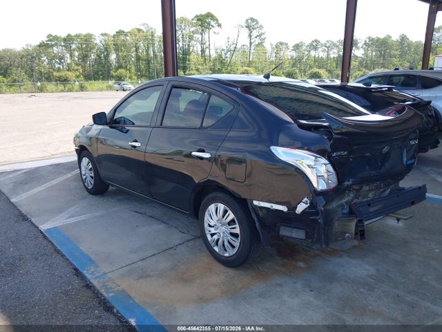 2015 Nissan VERSA 1.6 SV — фото 3