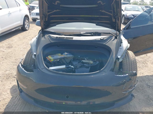صورة 10 لـ 2022 Tesla MODEL 3 LONG RANGE DUAL MOTOR ALL-WHEEL DRIVE