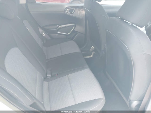صورة 8 لـ 2021 KIA SOUL S