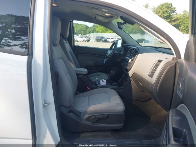 2016 Chevrolet COLORADO 2WD WT photo 5