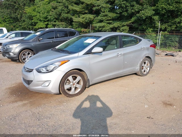 صورة 2 لـ 2013 Hyundai ELANTRA GLS